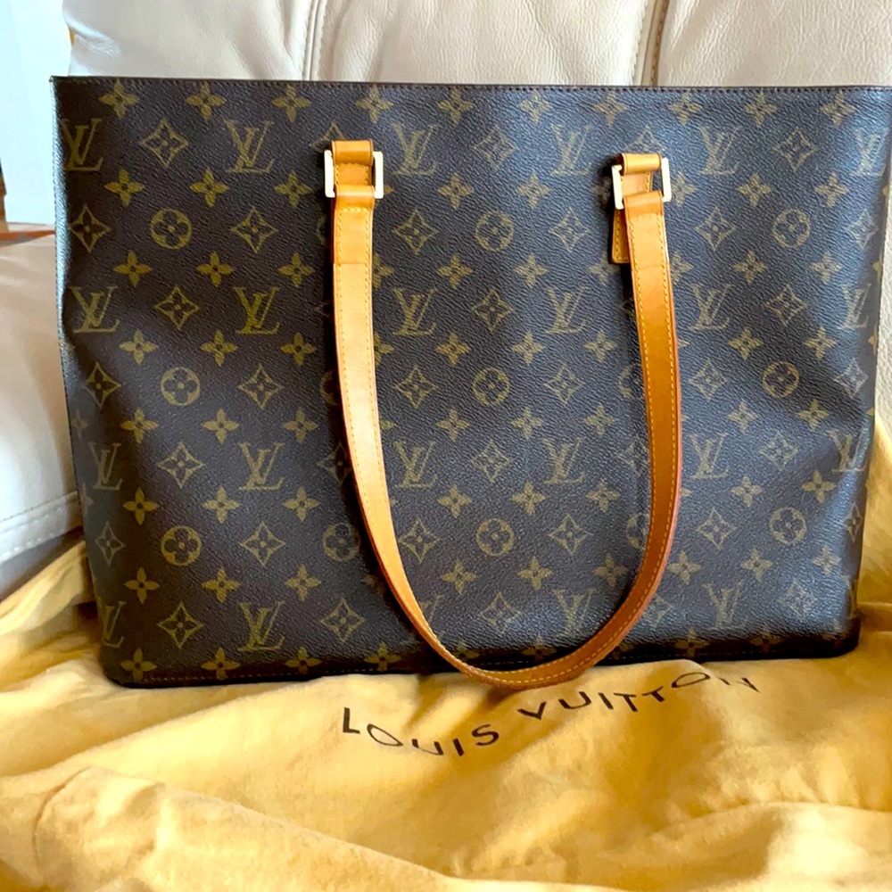 Louis Vuitton bag - Picture 1 of 7
